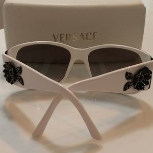 AUTHENTIC Black Flowers Versace Sunglasses